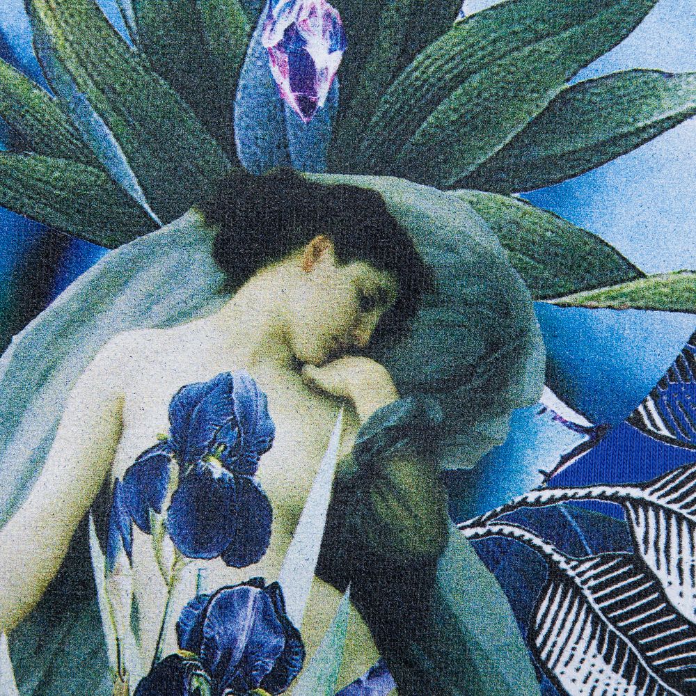 Футболка женская Beauty Sleep — пример нанесения логотипа (Принтэссенция) | Print Logo