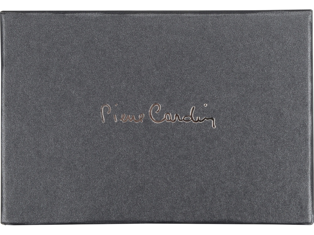 Визитница Pierre Cardin. Корпус - иск.кожа. Размер 9,5 х 6,6 х 1,4 см. Цвет - черный