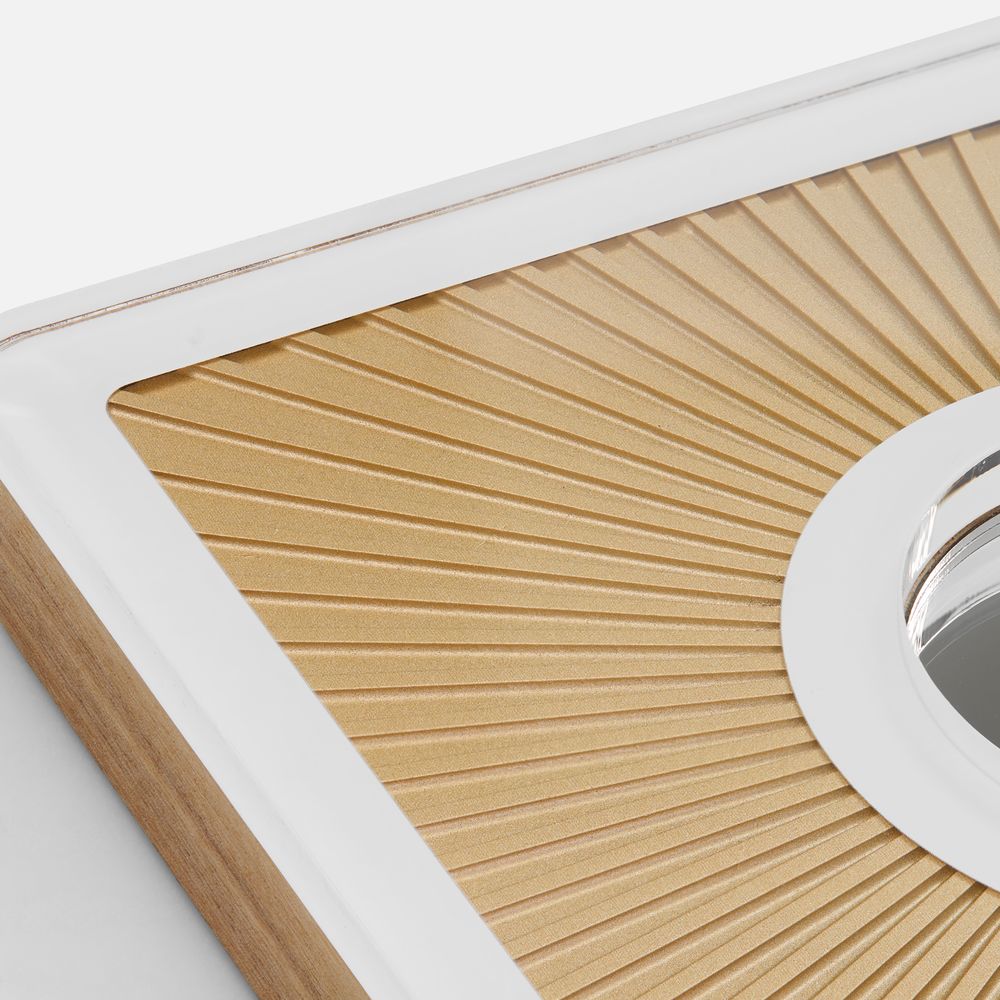 Плакетка Beamfinity c 3D-элементами — пример нанесения логотипа () | Print Logo