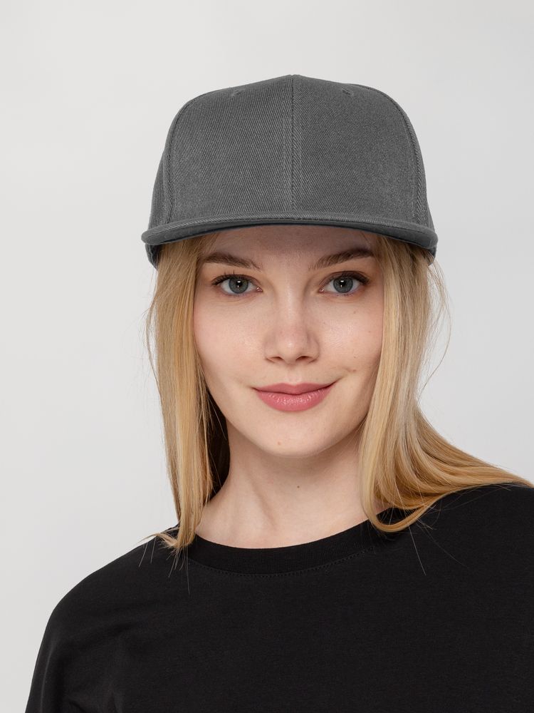 Бейсболка Snapback с прямым козырьком